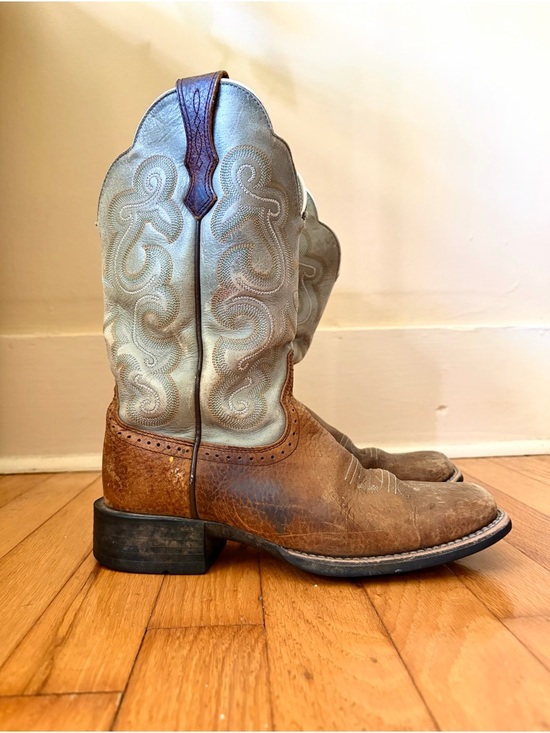 Ariat Shoes - Cottagecore festival western Ariat Quickdraw Boots size 6.5